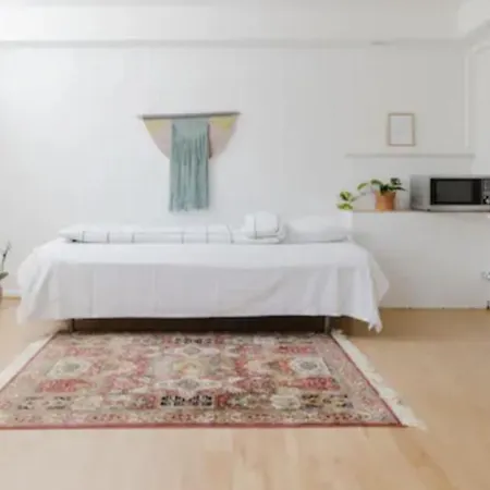 Vaerelse I Rolig Villakvarter, Beliggenhed *