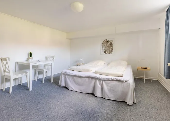 Vaerelse I Rolig Villakvarter, Beliggenhed Privatunterkunft