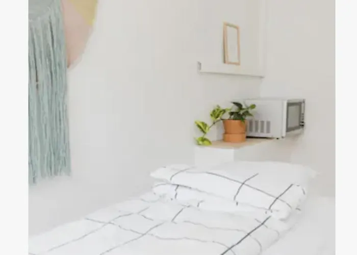 Vaerelse I Rolig Villakvarter, Beliggenhed Odense